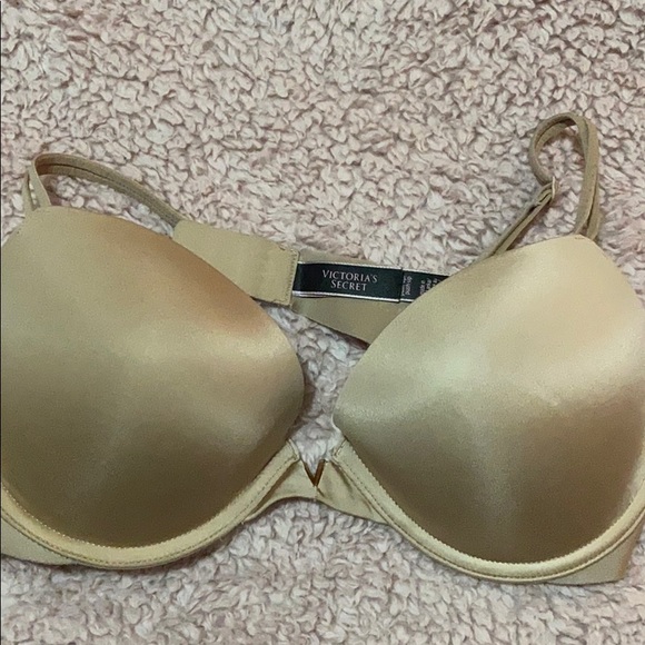 Victoria's Secret Other - Nude bra
